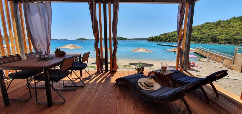 images/special-offers/beach1.jpeg